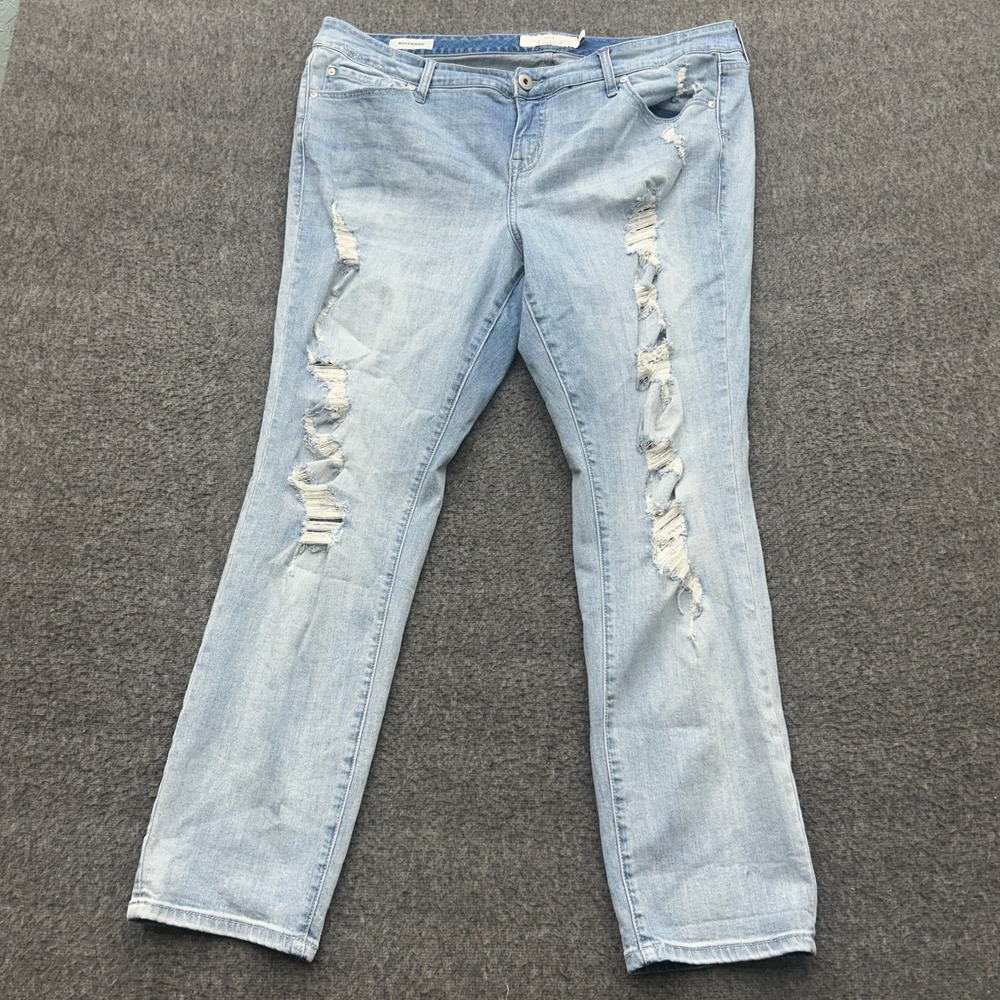 Torrid Jeans Size 18 Boyfriend Straight Distressed Light Blue Stretch Denim
